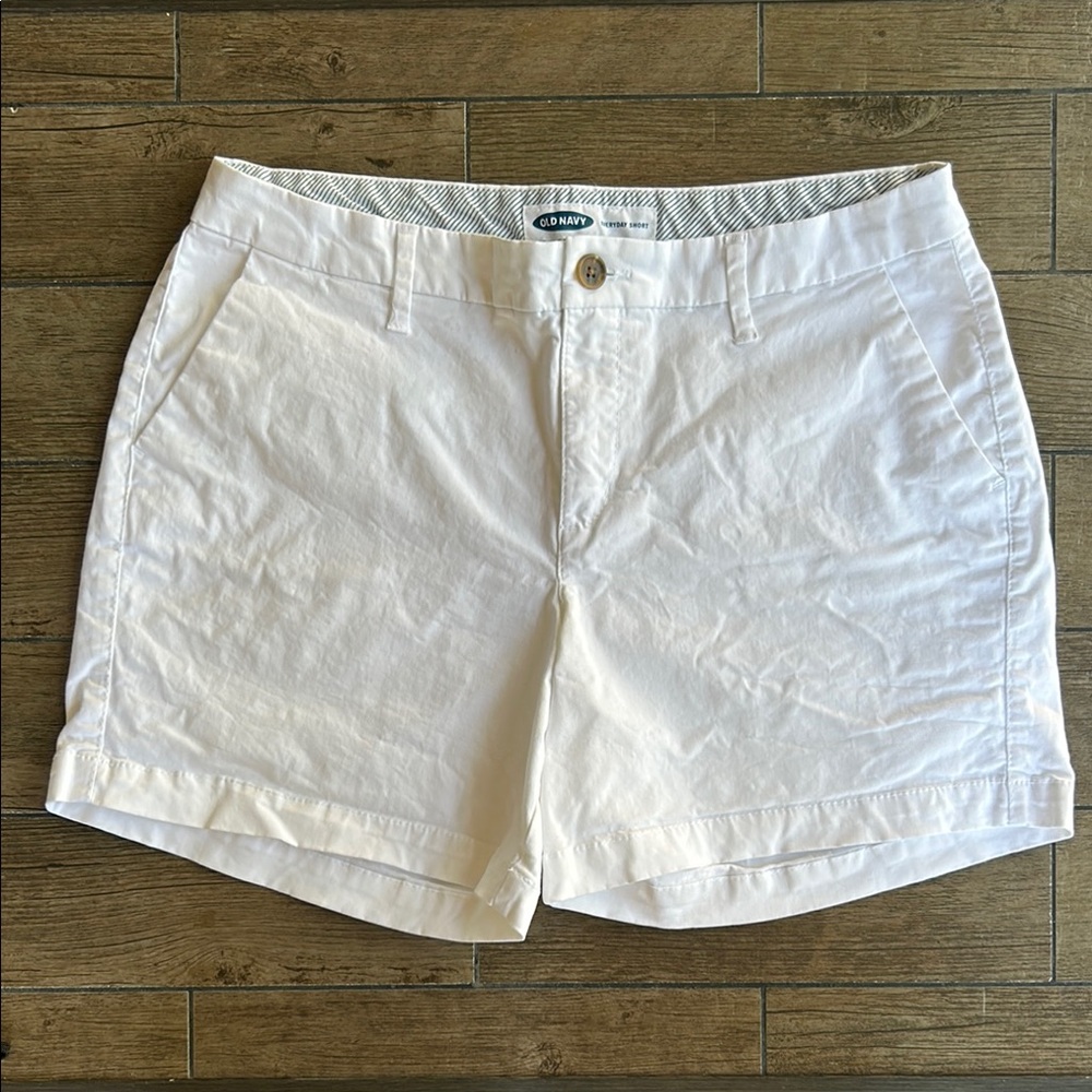 Old Navy Everyday Short - Women's White Cotton Shorts, Size 10